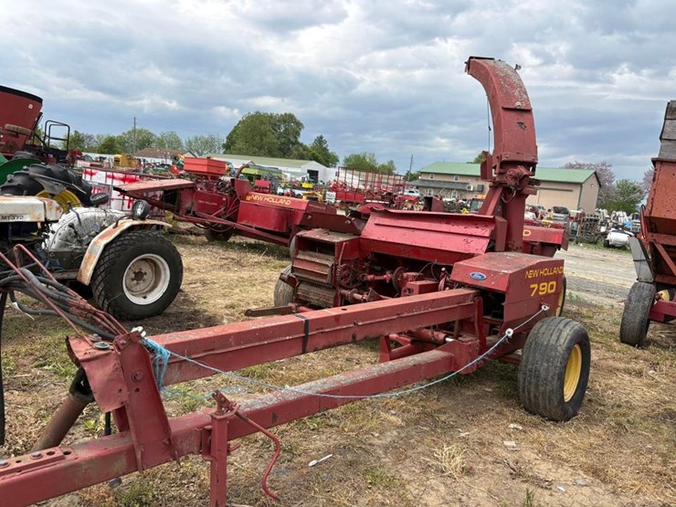 new-holland-790-image-4