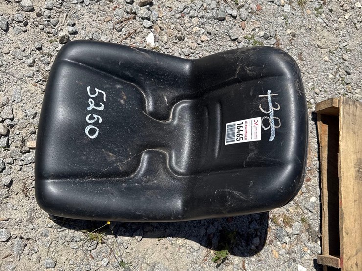 tractor-seat-image-1