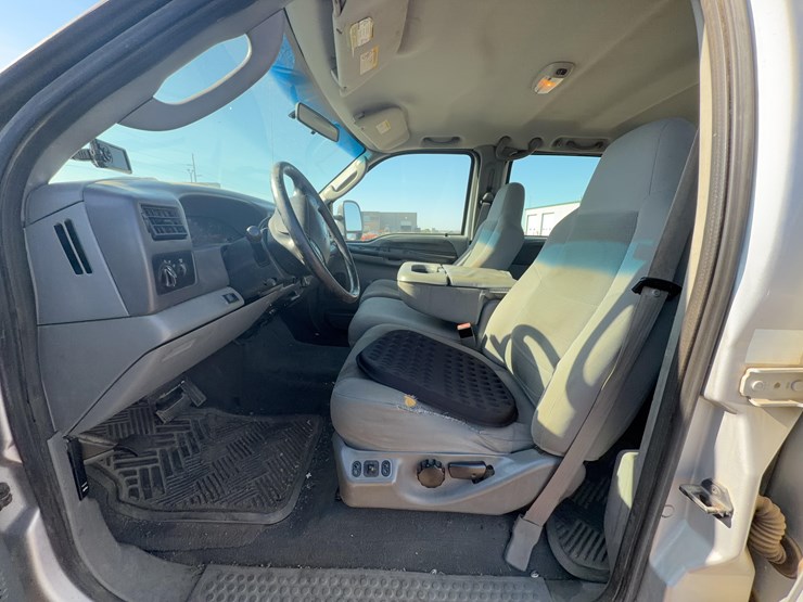 2004-ford-f250-image-17