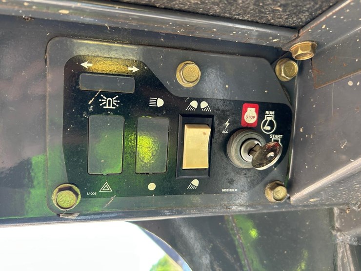 new-holland-ls150-image-20