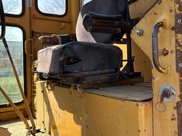 caterpillar-12f-image-51