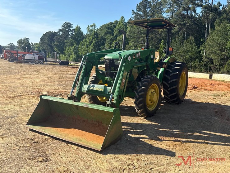 2017-john-deere-5055e-image-6