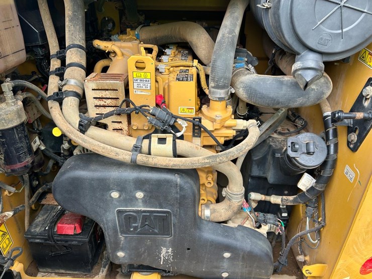 2018-caterpillar-289d-image-16