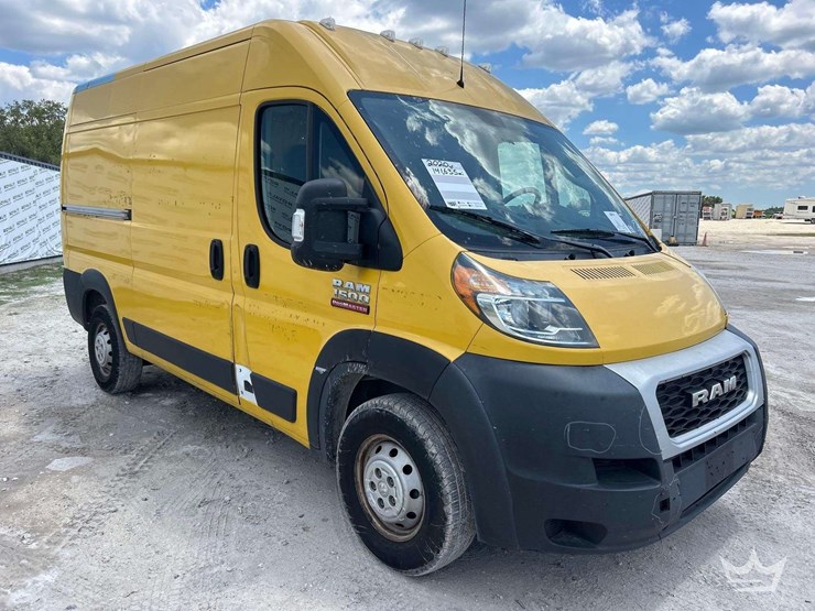2018-ram-promaster-1500-image-2