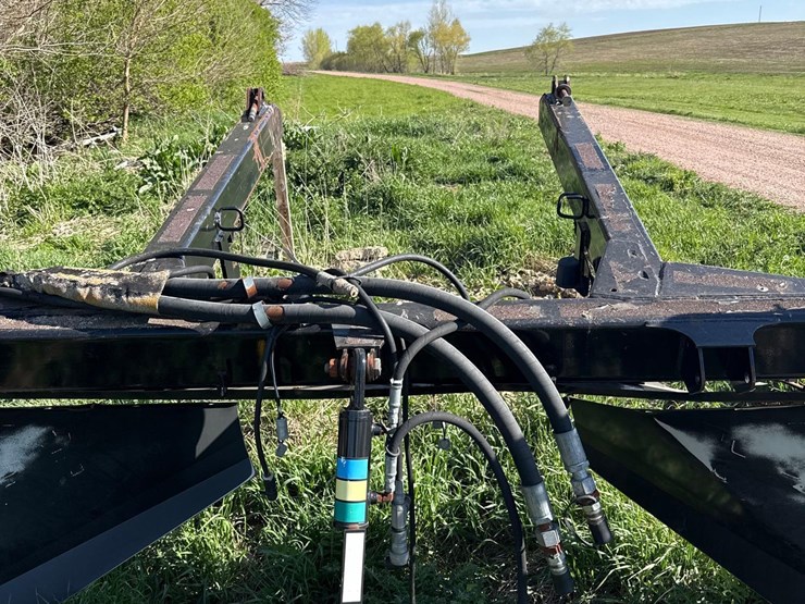 new-holland-2330bf-image-4