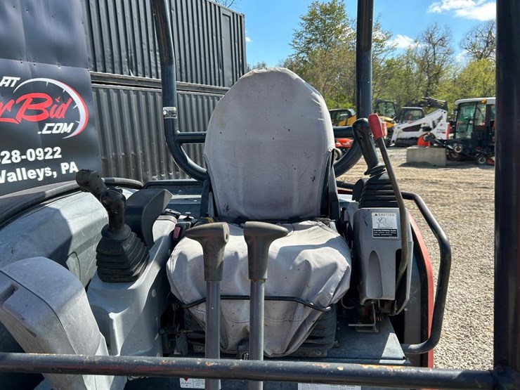 2018-kubota-kx040-4-image-19