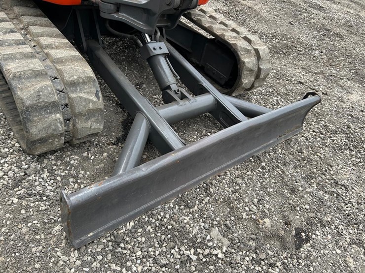 kubota-u55-image-10