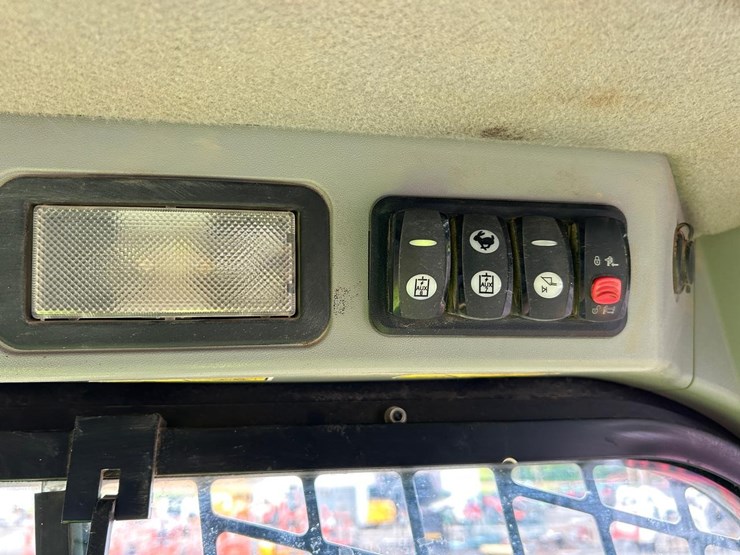 2018-caterpillar-289d-image-26