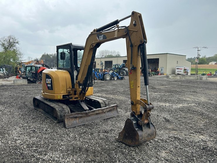 caterpillar-305e2-cr-image-6