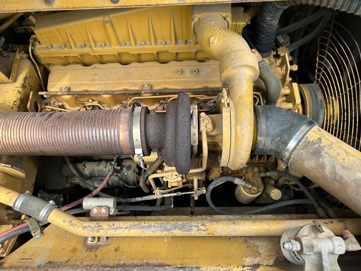 caterpillar-d25b-image-10