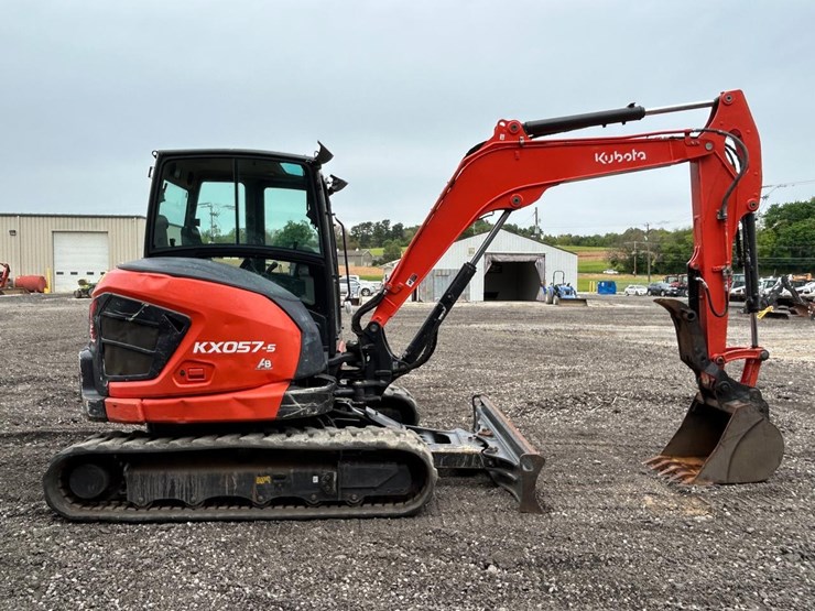 2023-kubota-kx057-5-image-5