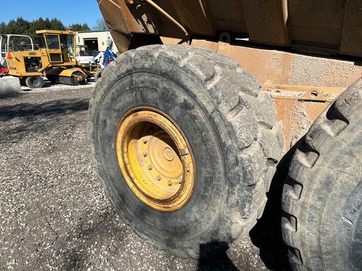 moxy-ha270-rock-truck-image-14