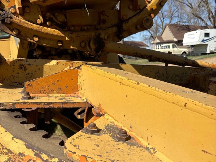 caterpillar-12f-image-43