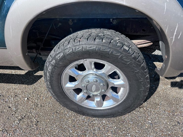 2011-ford-f250-image-27