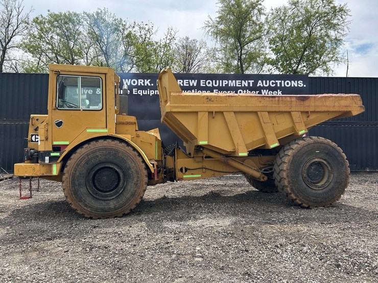 caterpillar-d25b-image-1
