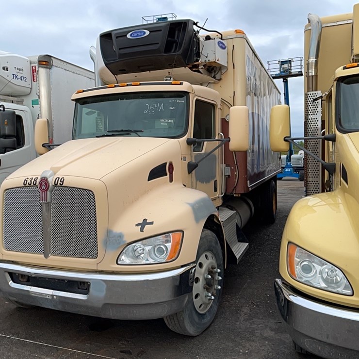 2009 KENWORTH T370