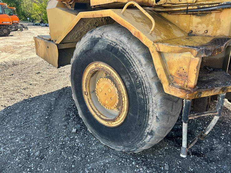 moxy-ha270-rock-truck-image-19