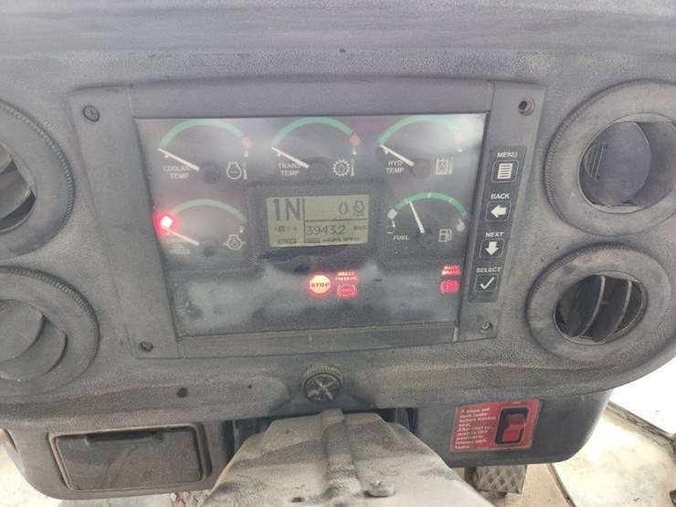 2008-deere-444j-image-21
