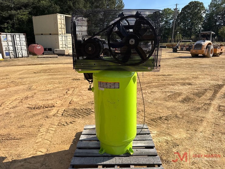 unused-carlyle-80-gallon-electric-air-compressor-image-3