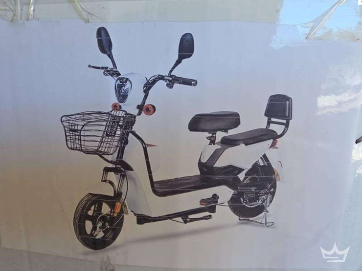 2026-irev-high-end-electric-scooter-image-1