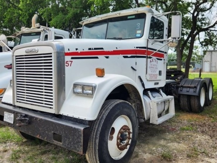 2001-freightliner-conventional-day-cab---model-flr-classic---284,585-miles-image-17
