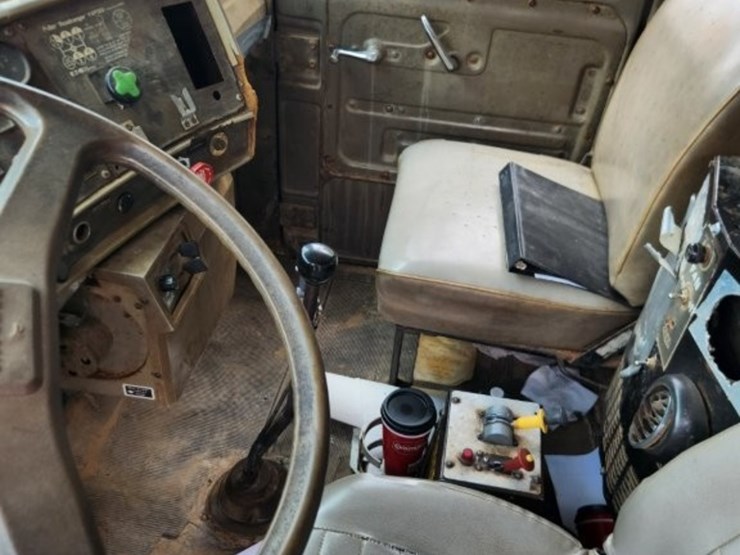 1982-mack-dump-truck-w/-16'-dump-bed-model-r738s--147,375-miles-image-21