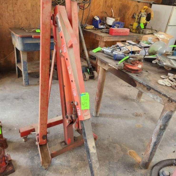 2-Ton Engine Hoist