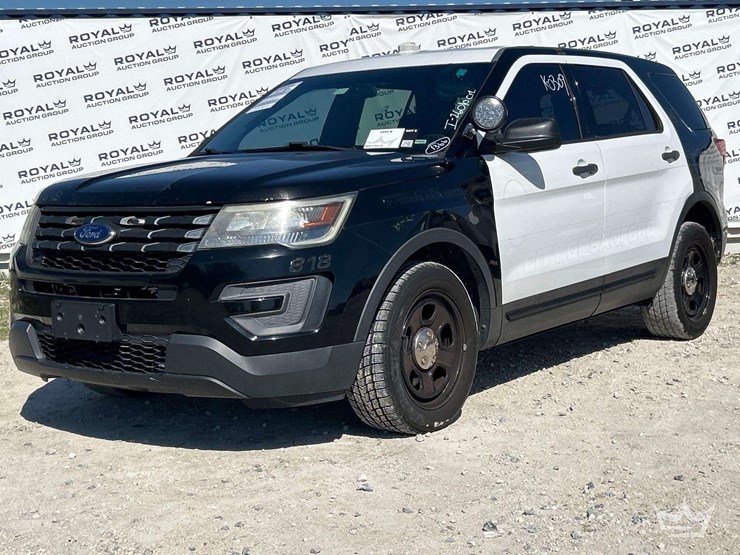 2016-ford-explorer-image-1