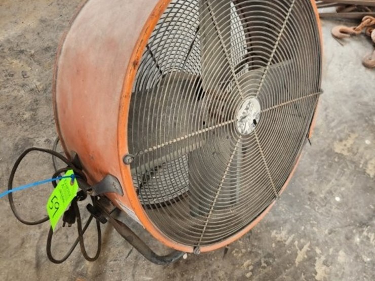 maxx-air-fan-2'-image-1