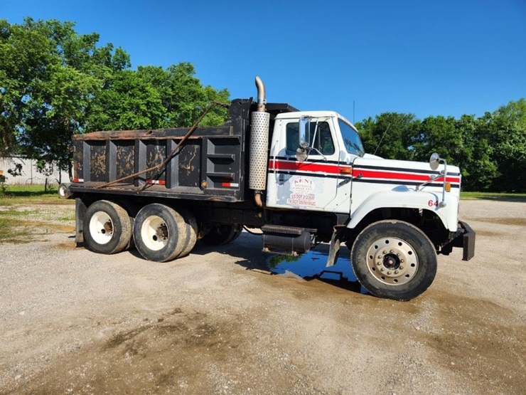 1996-international-dump-truck-w/-14'-dump-bed-model-2574-6x4,-362,863-miles-image-32
