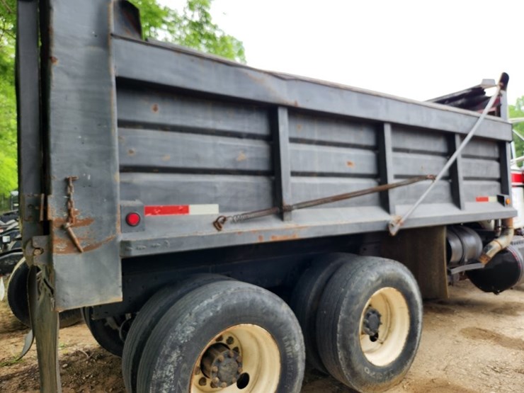 1982-mack-dump-truck-w/-16'-dump-bed-model-r738s--147,375-miles-image-36