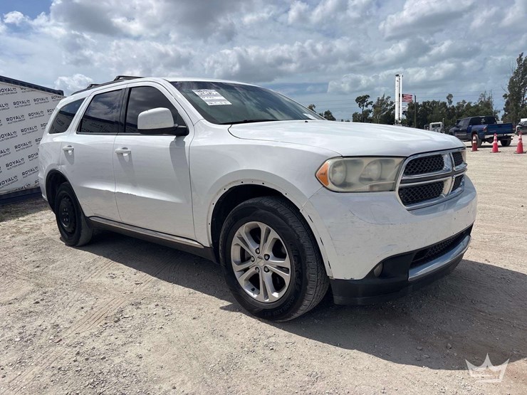 2013-dodge-durango-image-2