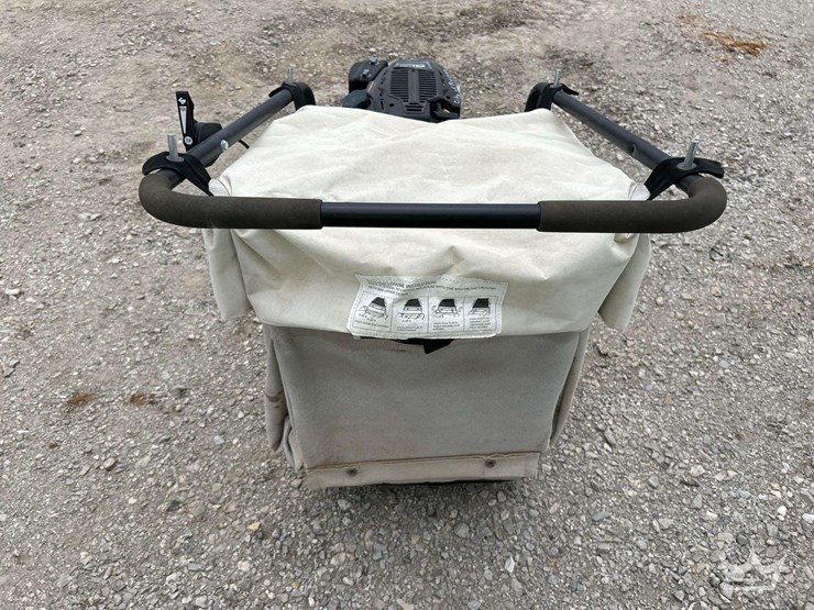 2018-billy-goat-lawn-vacuum-image-10