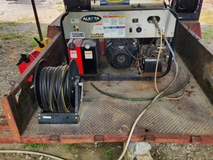 hot-water-pressure-washer-trailer-full-package---fully-equipped-&-ready-to-work!-image-4