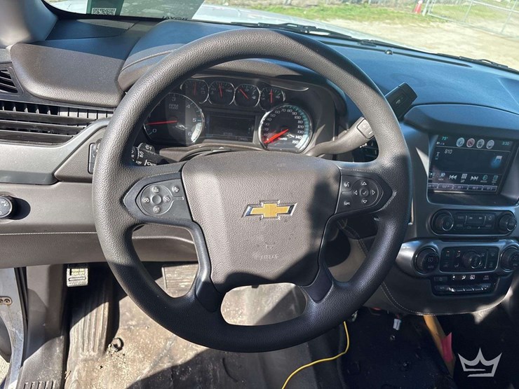 2019-chevrolet-tahoe-image-12