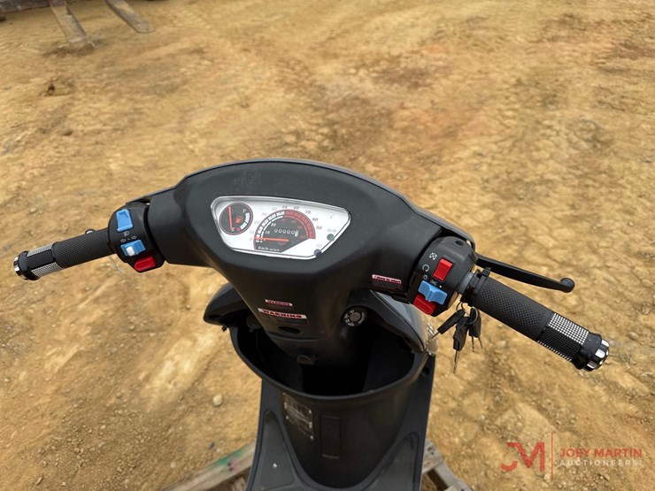 unused-2025-express-gator-50-s3-scooter-image-11