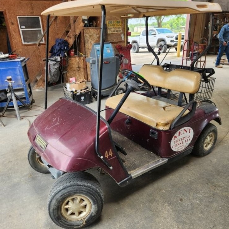 E-Z-GO Electric Golf Cart – Includes 2 Chargers