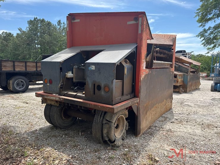 thomas-protough-400-image-3