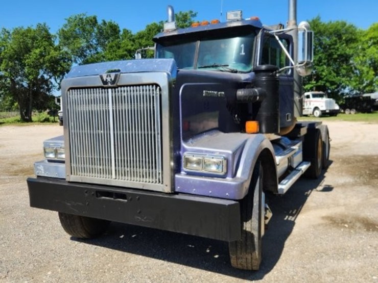 1999-western-star-conventional-day-cab--winch-bed-w/-braden-40,000-lbs.-winch---592,402-miles-image-35