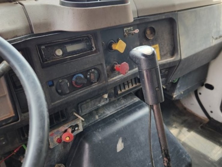 1996-international-dump-truck-w/-14'-dump-bed-model-2574-6x4,-362,863-miles-image-14