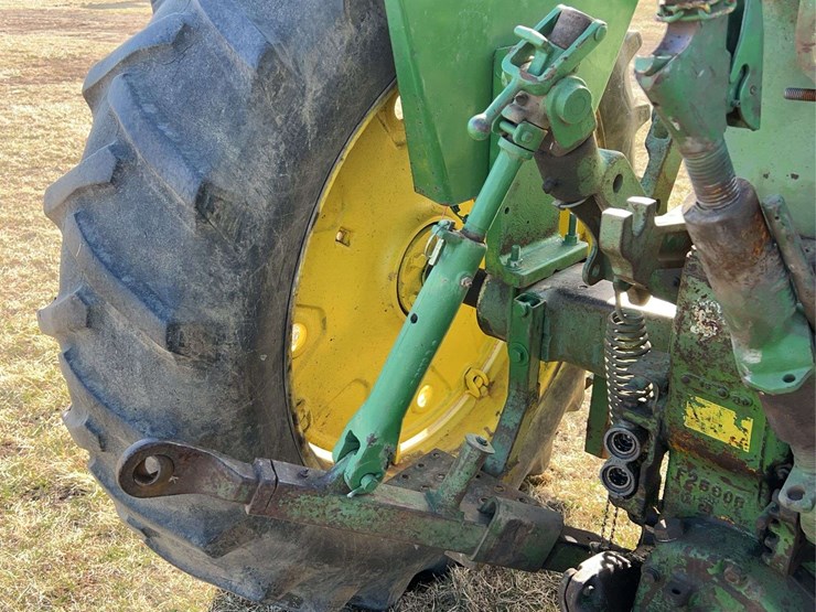 john-deere-720-image-50
