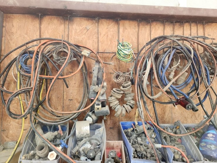 rack-&-contents-including-wall-image-2
