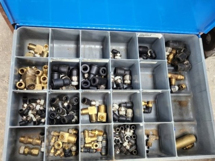 fastenal-parts-cabinet-&-contents-image-5