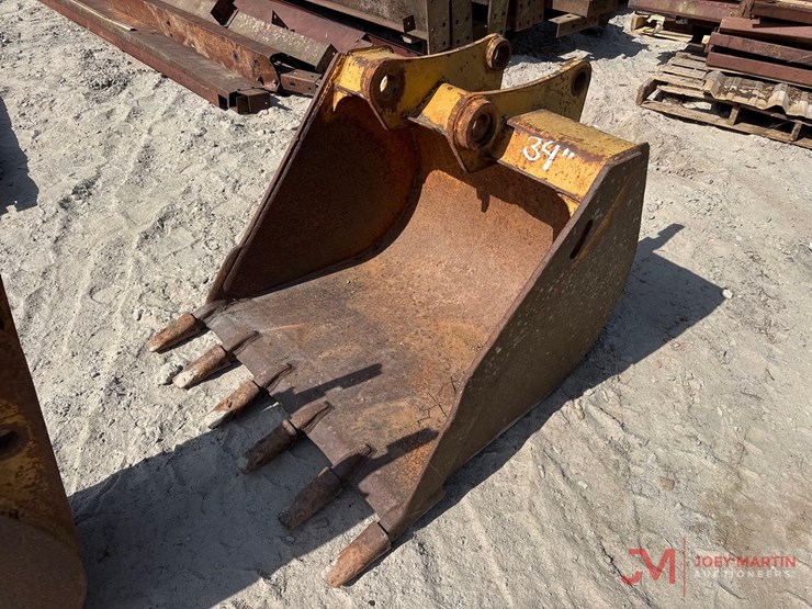 caterpillar-416c-image-4