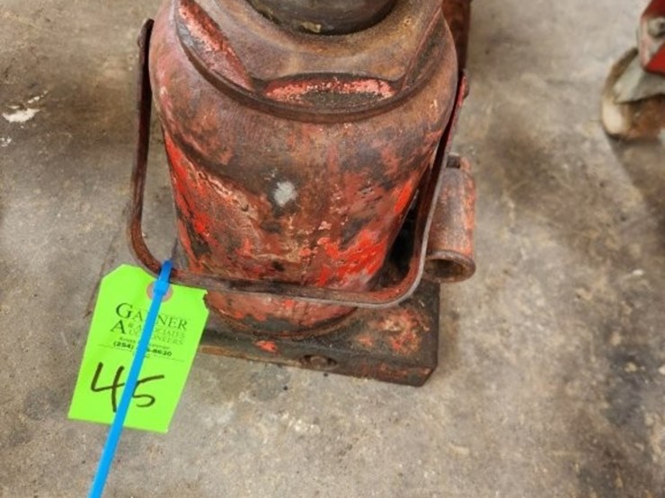 large-bottle-jack-image-1