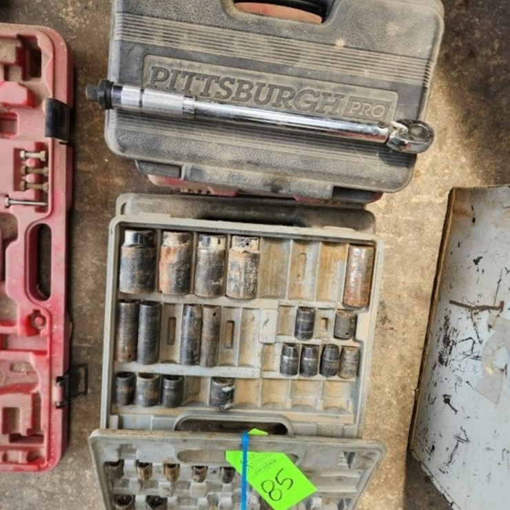 Impact Sockets & Torque Wrench