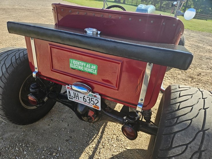 #38-•-1923-ford-t-bucket-image-34