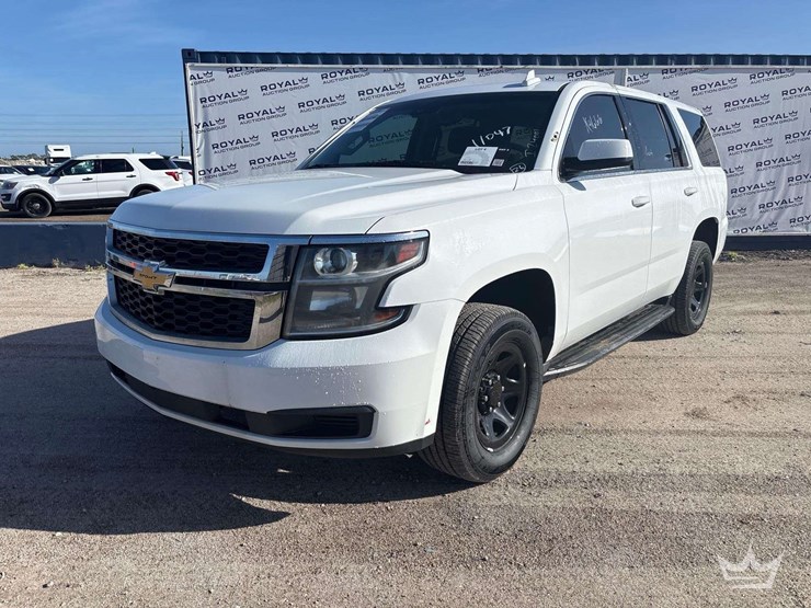 2019-chevrolet-tahoe-image-1