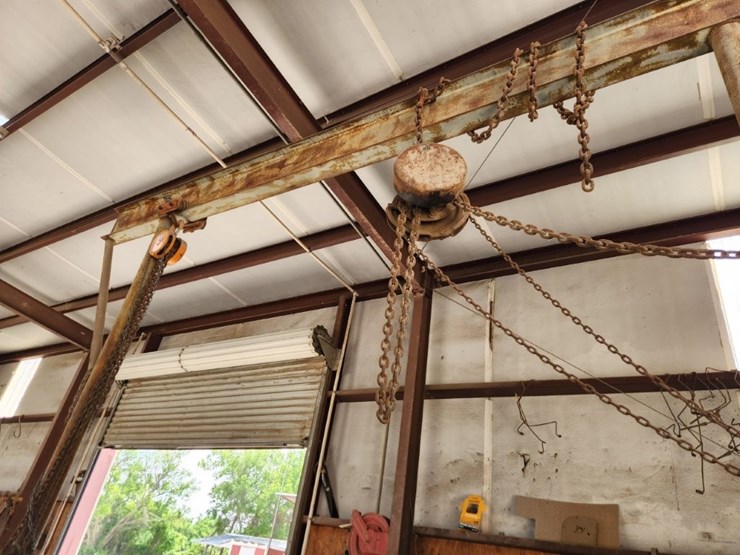 heavy-duty-mobile-engine-hoist-on-casters-image-6