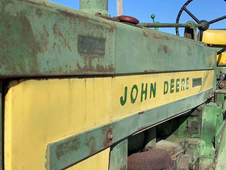 john-deere-720-image-14